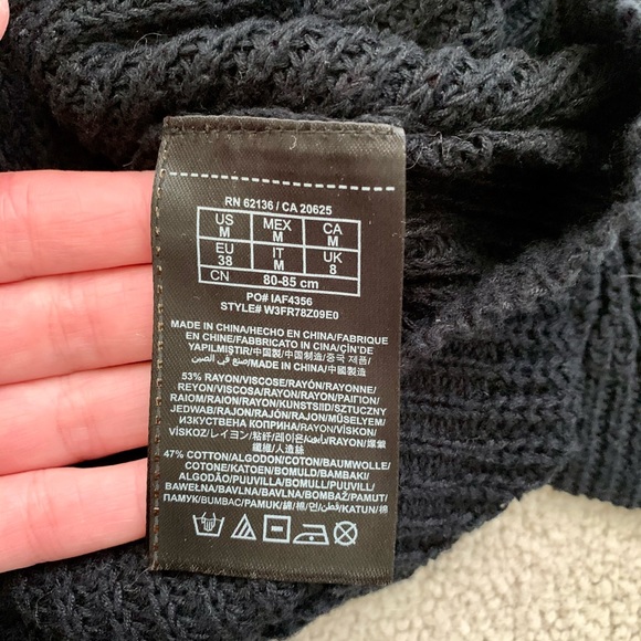 Guess Knit Sheer Black Sweater Sz Medium - Picture 7 of 9